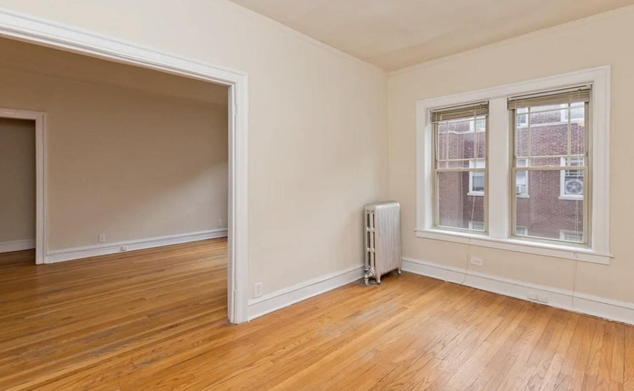 1335 W Touhy Ave #3N - Photo 2 of 9