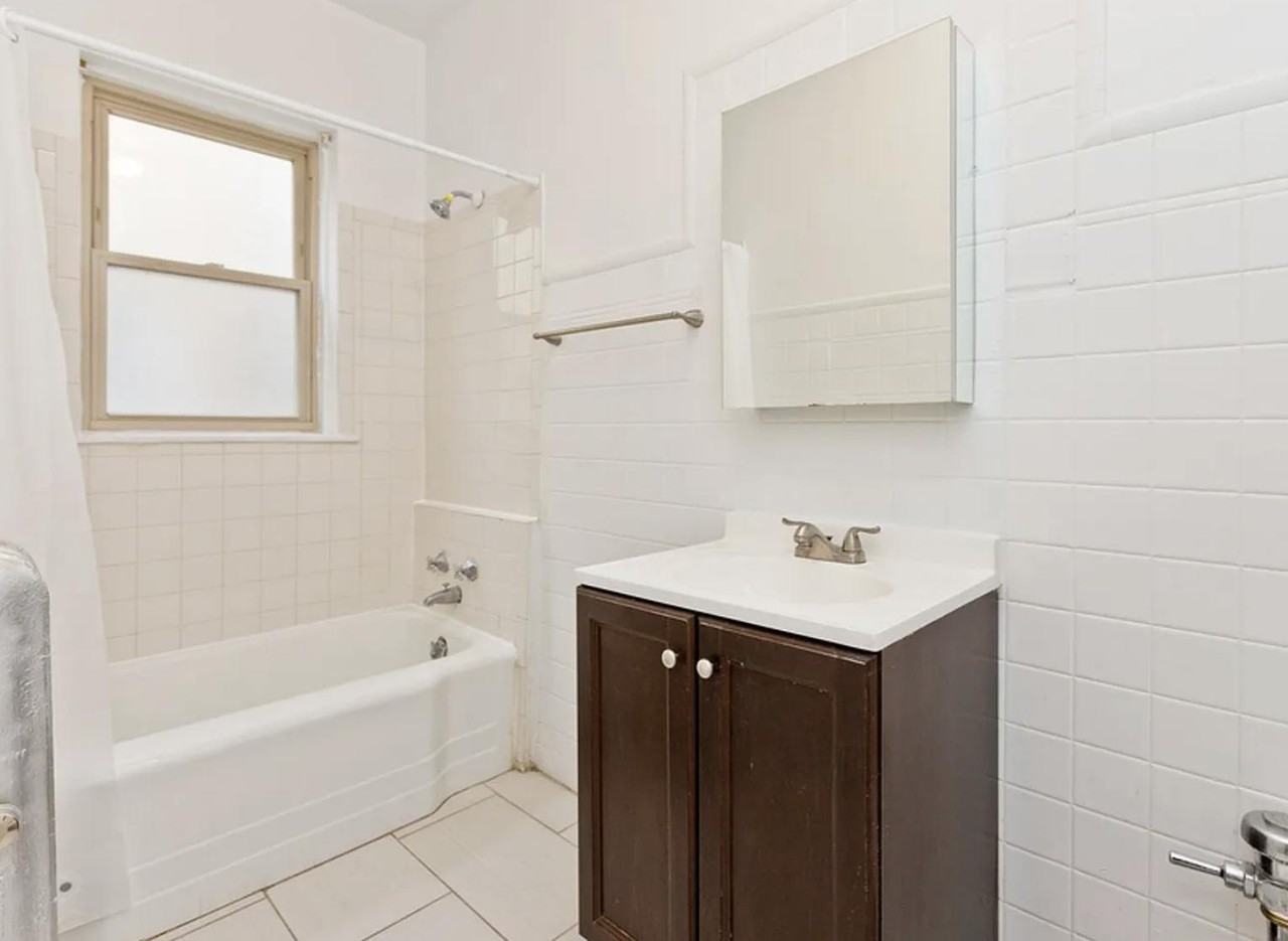 1335 W Touhy Ave #3N - Photo 6 of 9