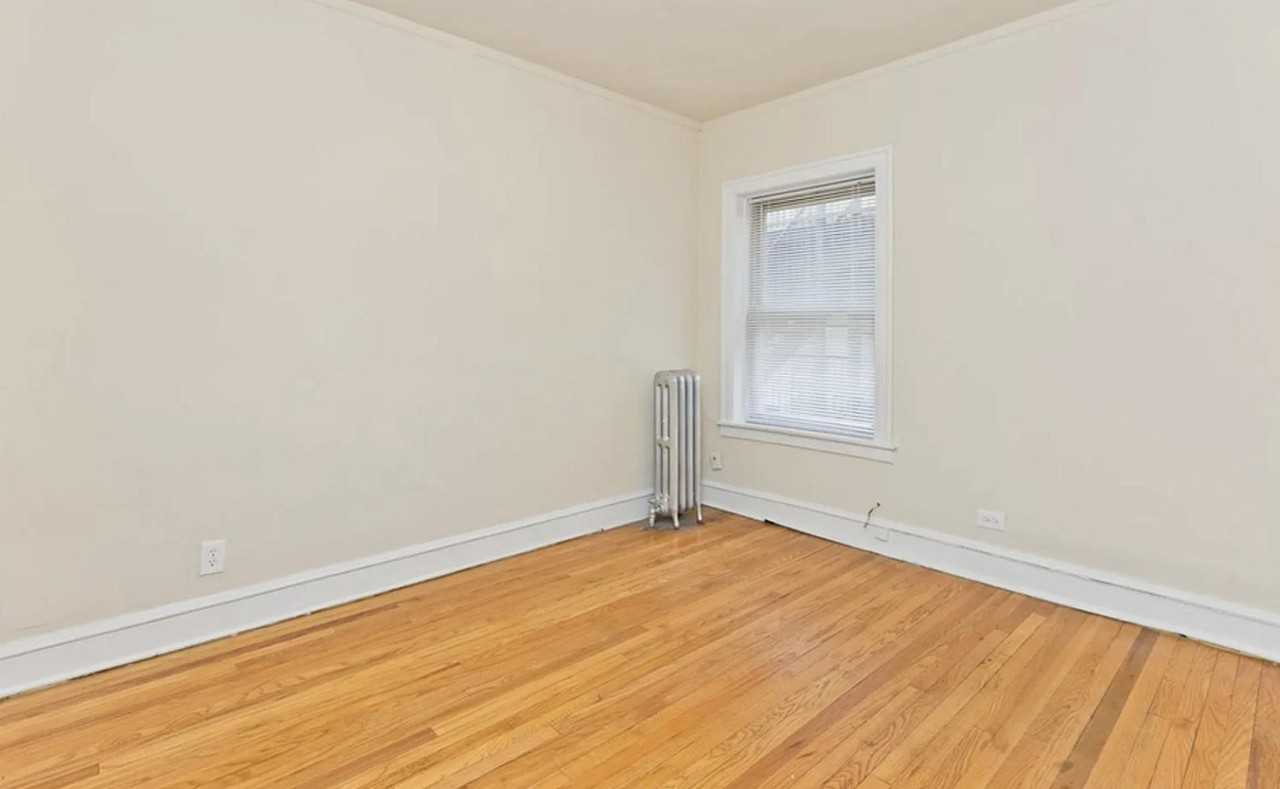 1335 W Touhy Ave #3N - Photo 7 of 9