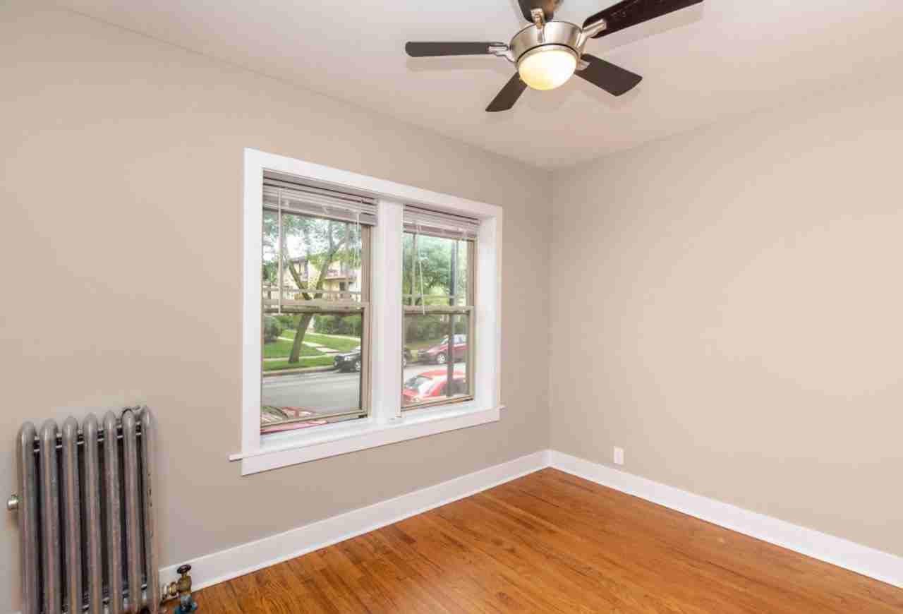 1337 W Touhy Ave #3N - Photo 7 of 12