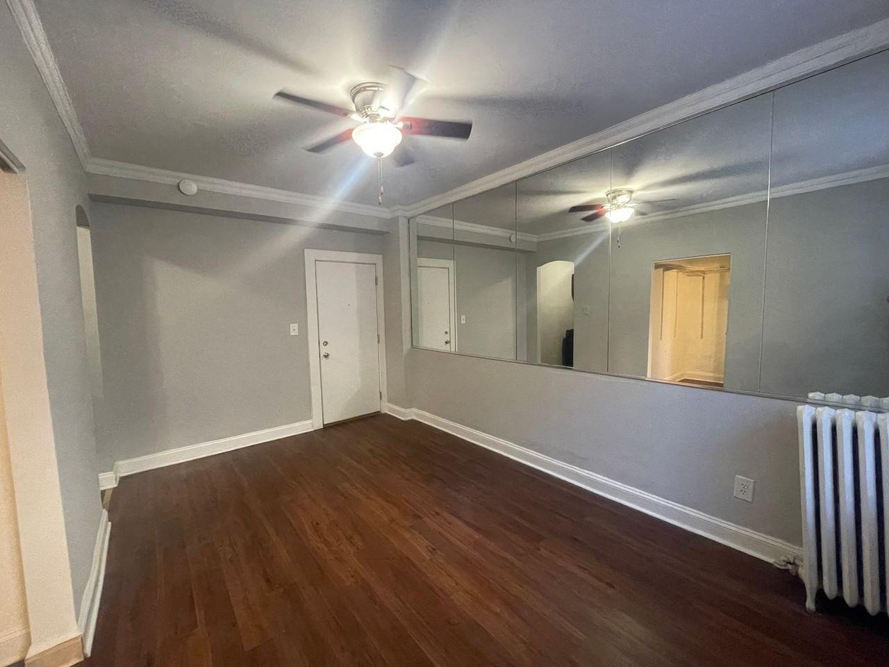 661 W Sheridan Rd #507 - Photo 2 of 9