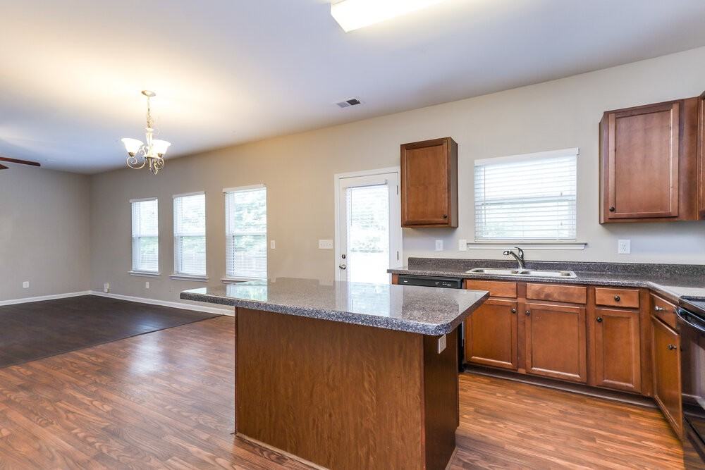 137 Centerra Springs Dr - Photo 7 of 17