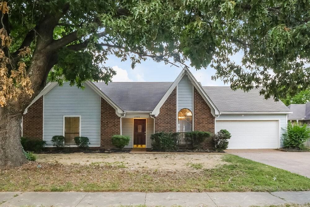 2590 Laurelcrest Dr