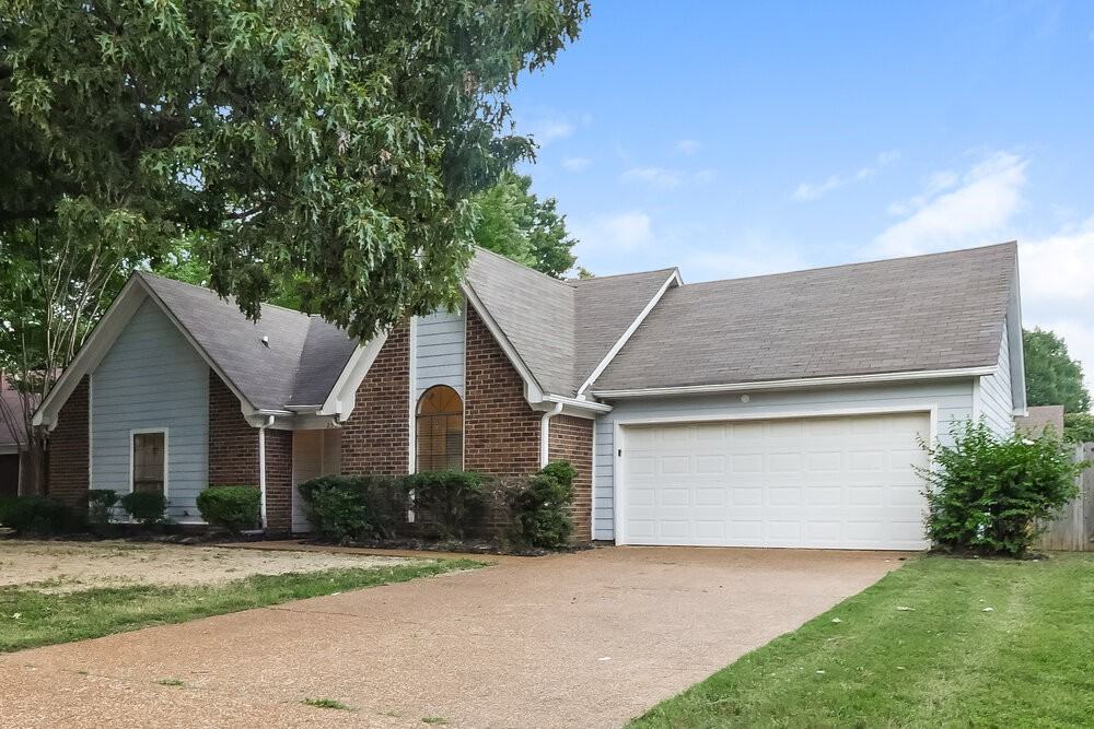 2590 Laurelcrest Dr - Photo 3 of 16
