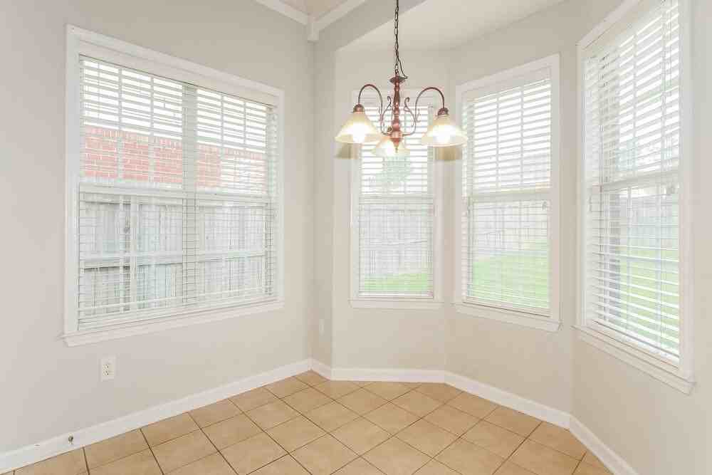 9921 Greenalder Cv N - Photo 6 of 16