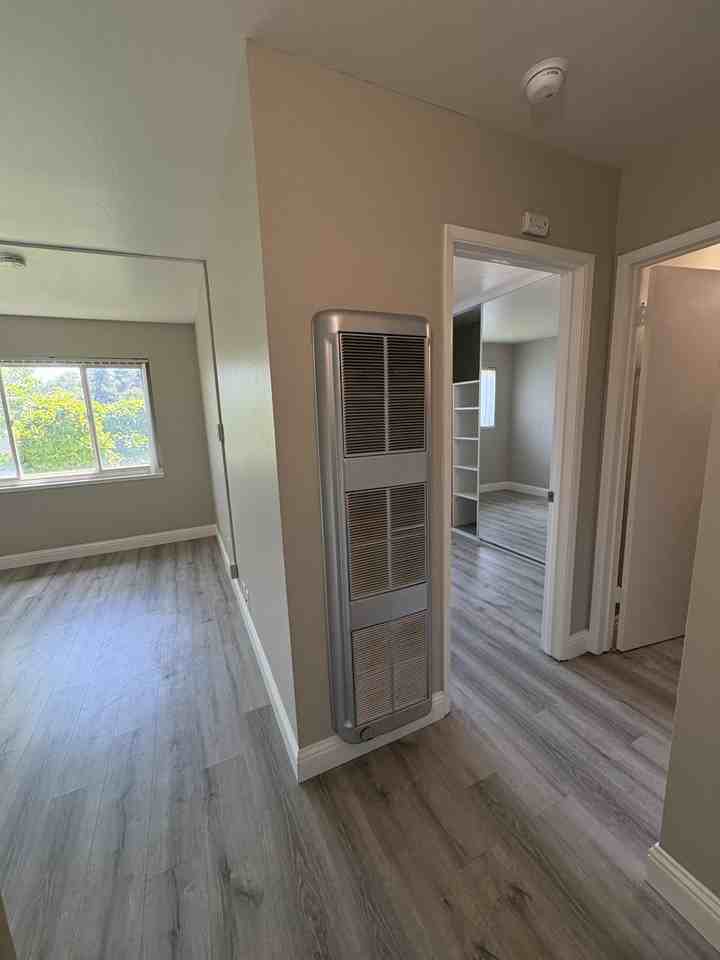 5499 Claremont Ave #36 - Photo 3 of 9