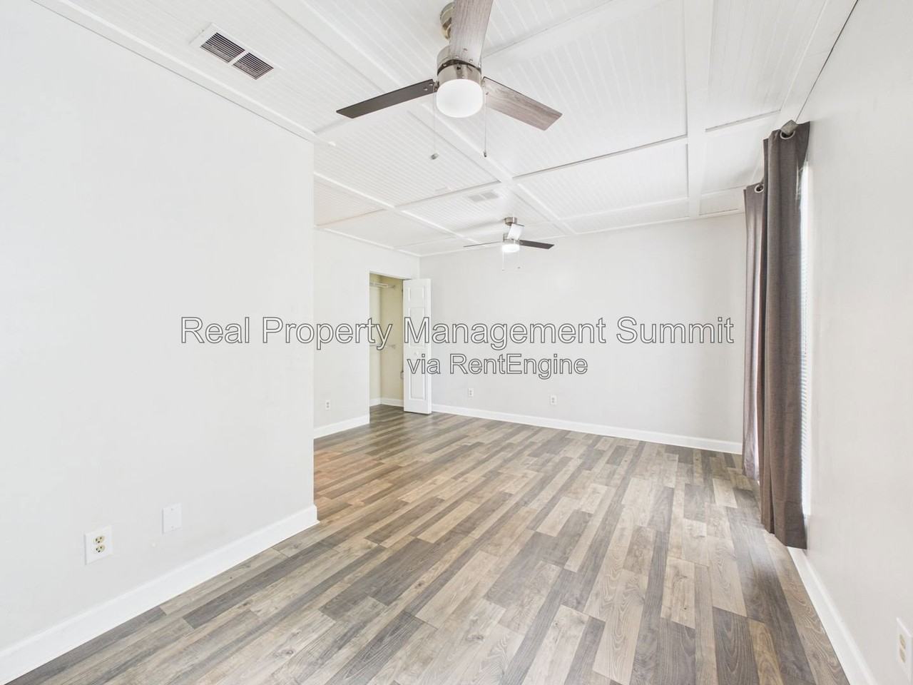 1336 Hunters Rd #C - Photo 5 of 19