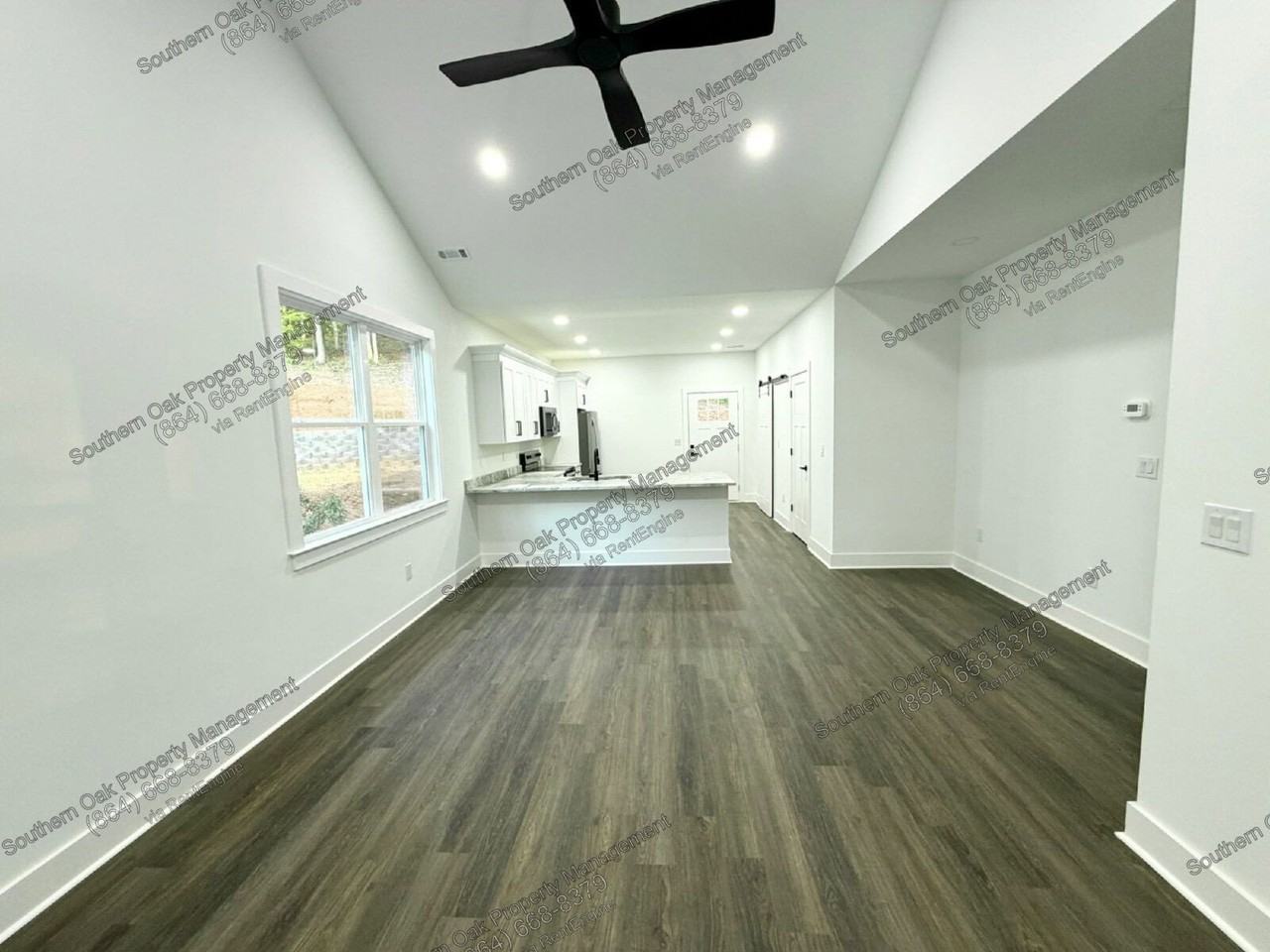 306 Hickory Trl - Photo 2 of 15