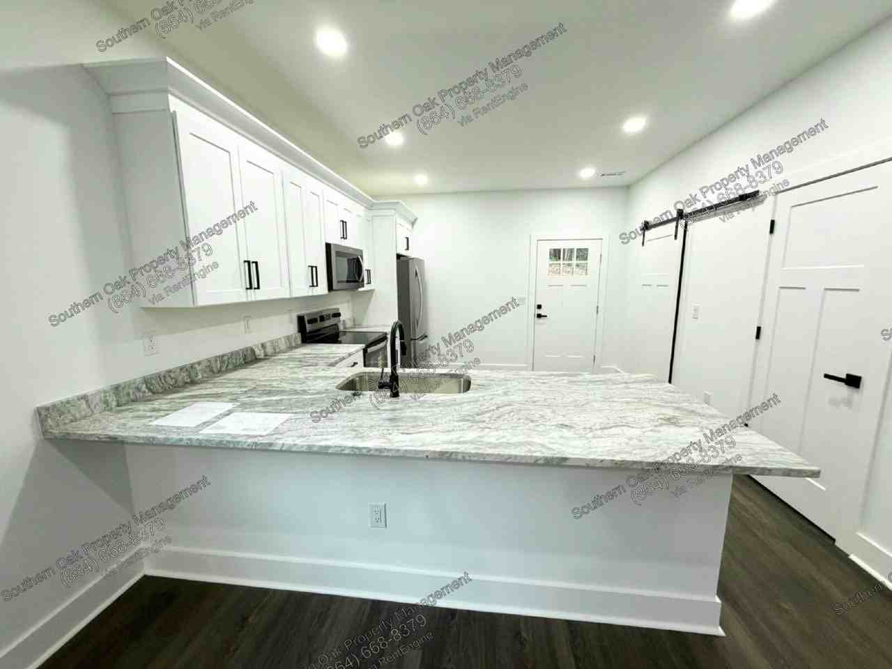 306 Hickory Trl - Photo 3 of 15