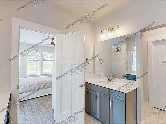 155 Founders Blvd - Photo 6 of 13