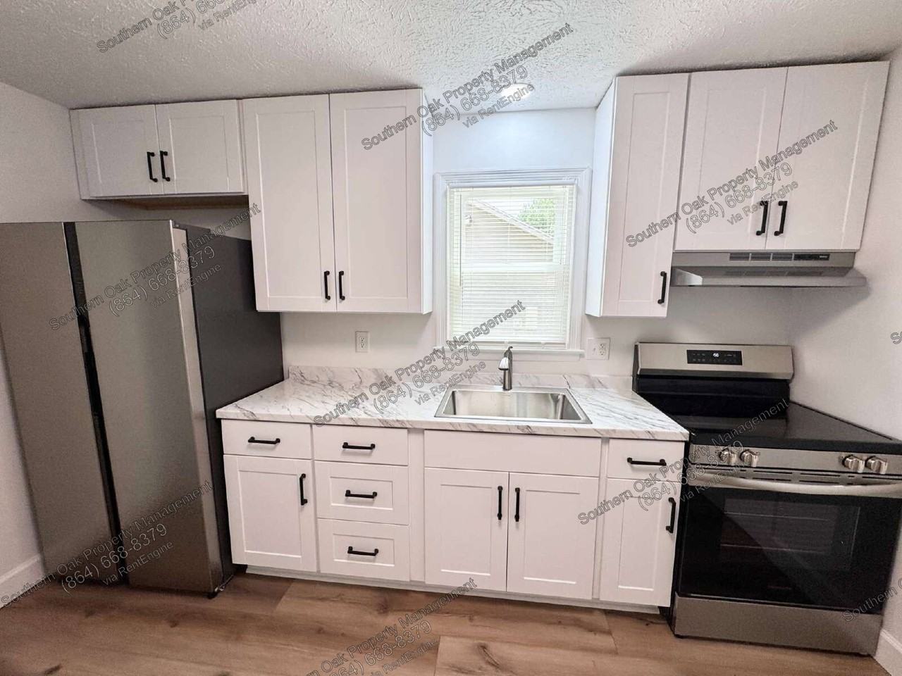 104 Caron Ln - Photo 3 of 11