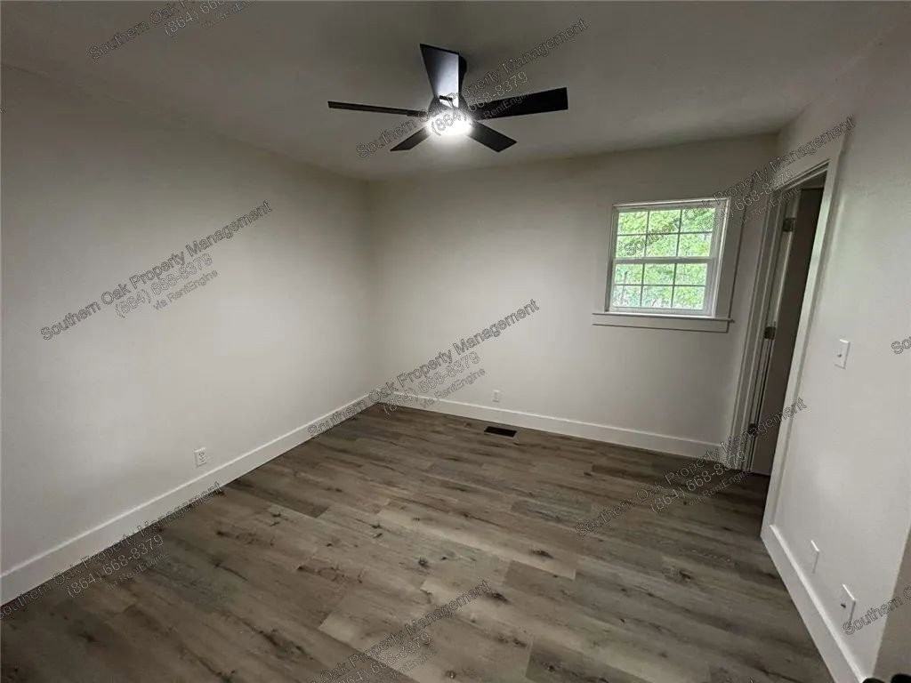 107 Ledbetter Ln - Photo 6 of 18