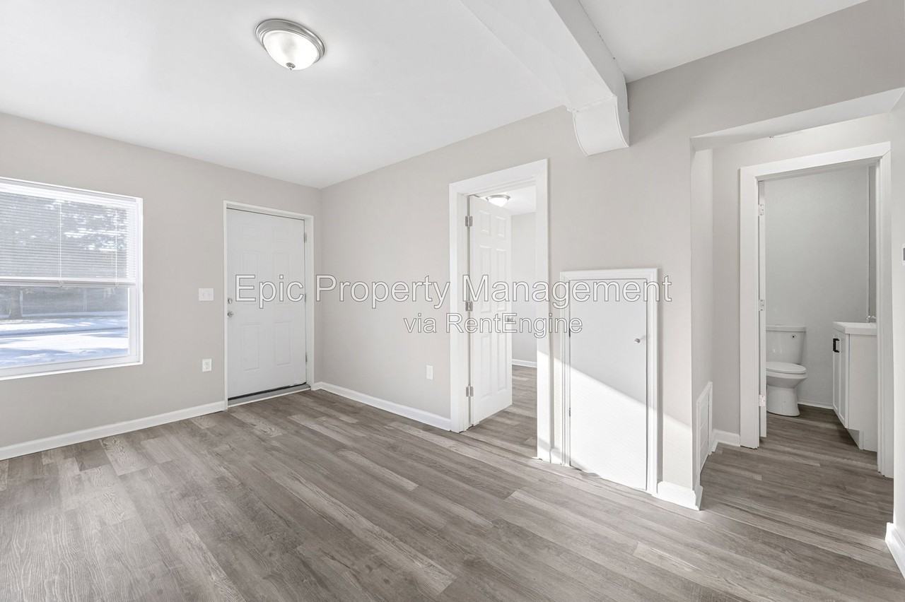6759 Ford Ave - Photo 6 of 12