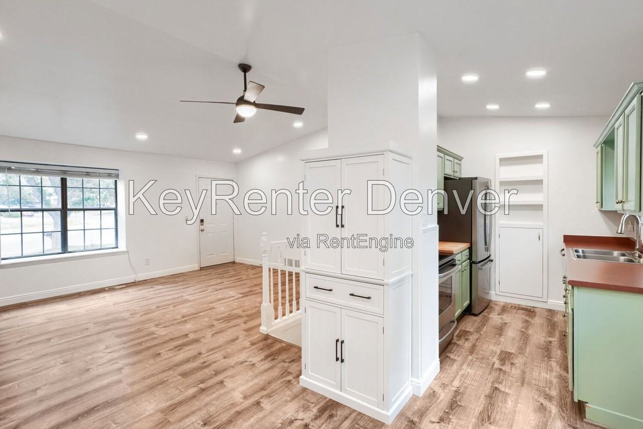 9 S Moline St - Photo 7 of 18