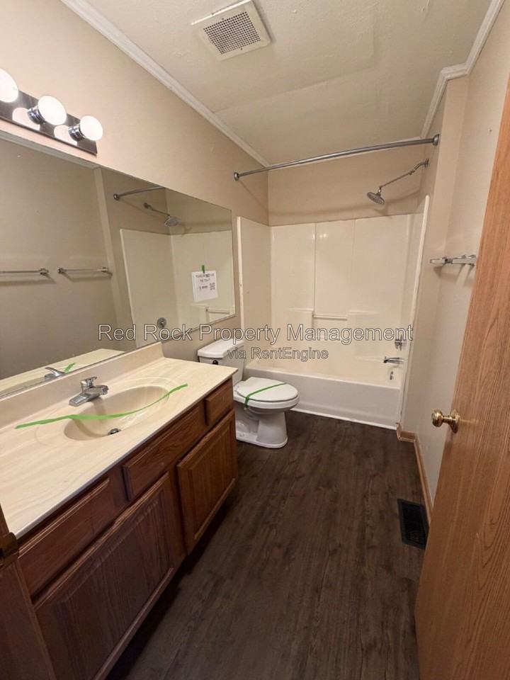 1931 Dupont Dr #102 - Photo 7 of 13