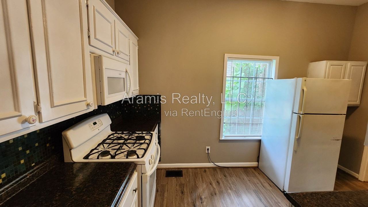 129 Mcdonough Blvd Se - Photo 4 of 16