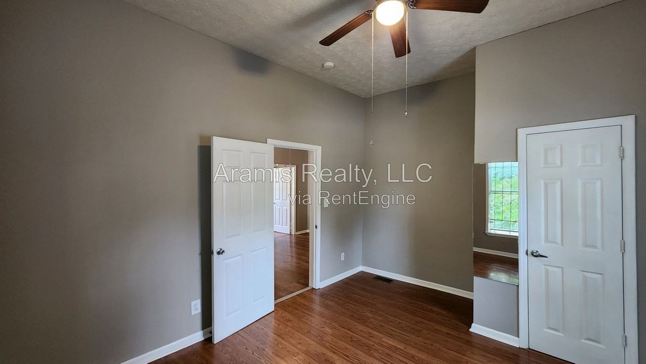 129 Mcdonough Blvd Se - Photo 5 of 16