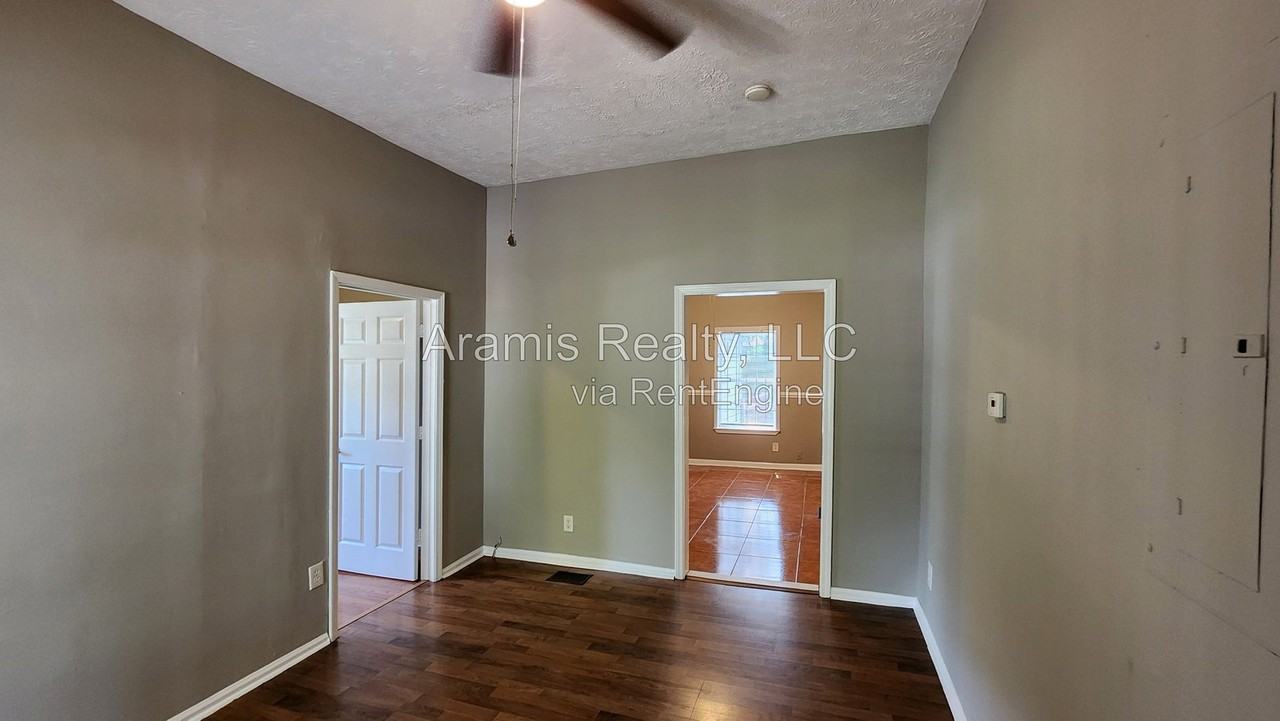 129 Mcdonough Blvd Se - Photo 6 of 16
