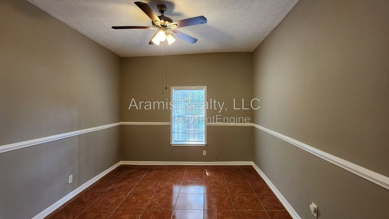 129 Mcdonough Blvd Se - Photo 7 of 16