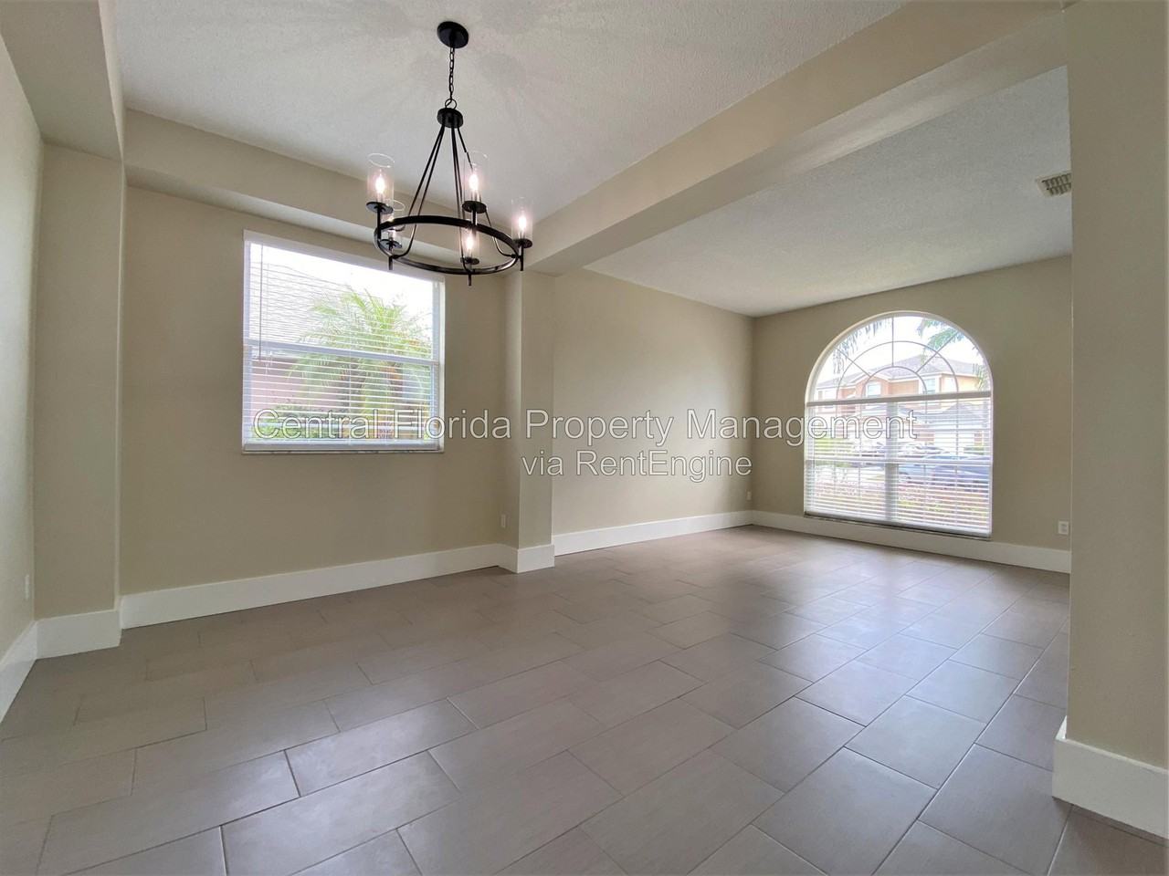 4115 Andover Cay Blvd - Photo 5 of 31