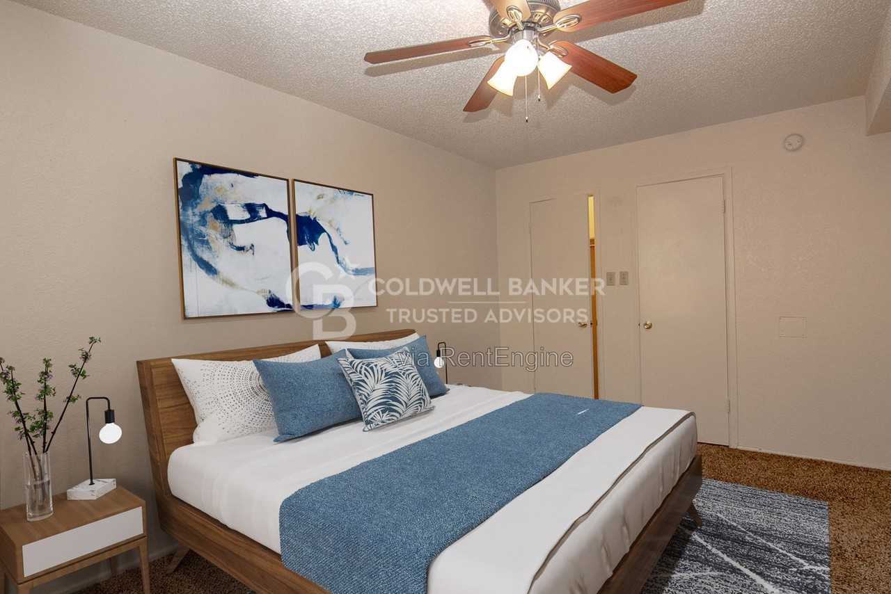 101 Teakwood Dr #101F - Photo 3 of 8