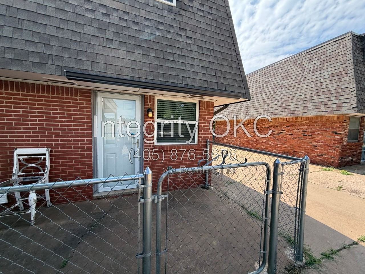 2614 Elwood Dr - Photo 3 of 30