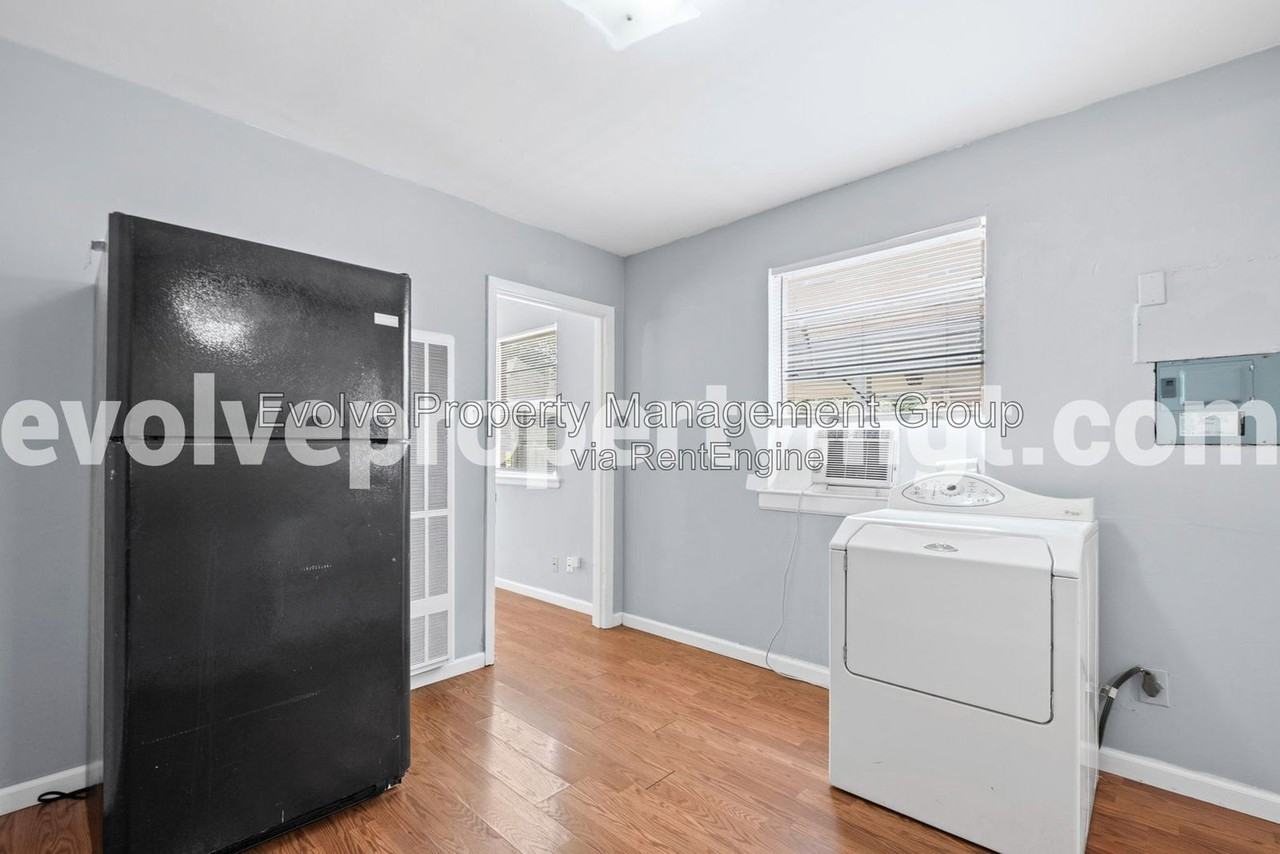 2020 Vinton Ave - Photo 7 of 16