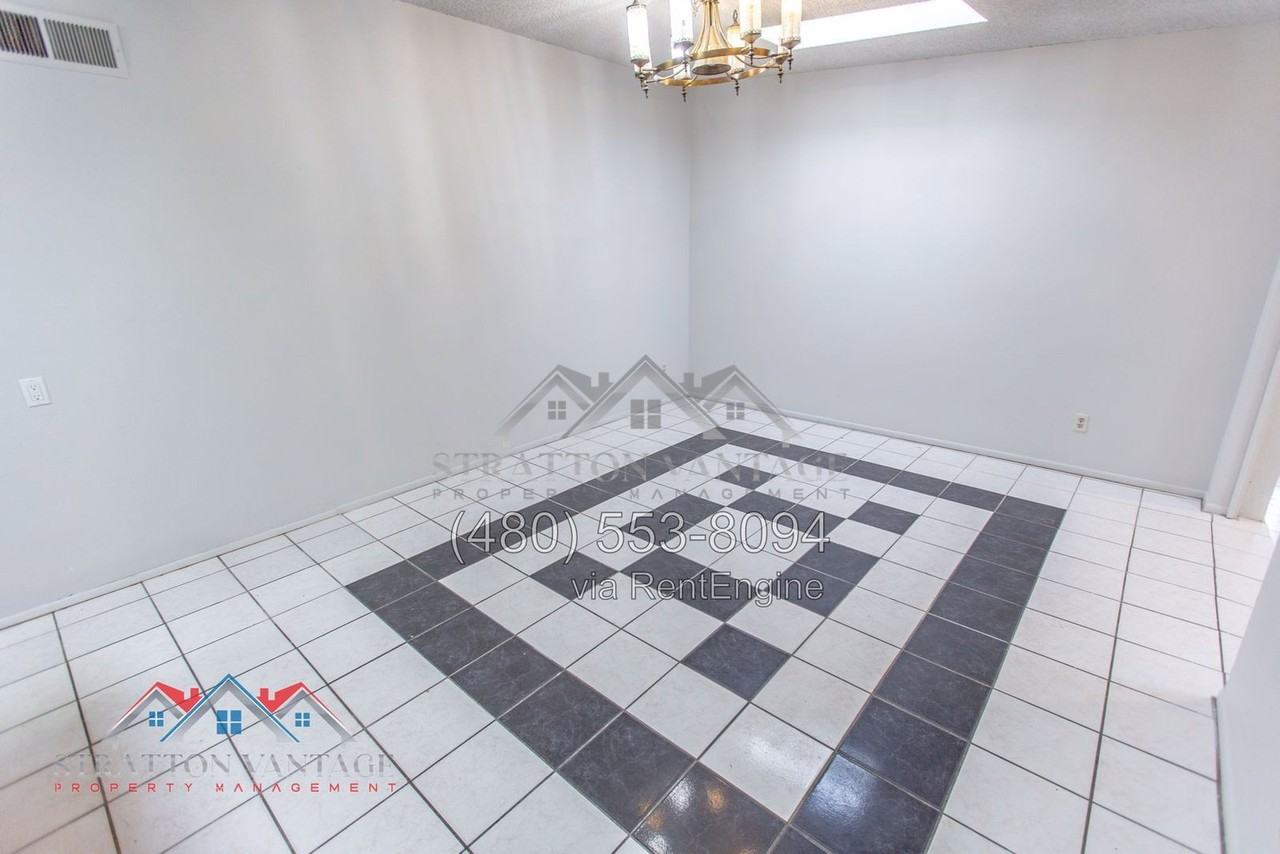 1168 E Alameda Dr - Photo 3 of 39