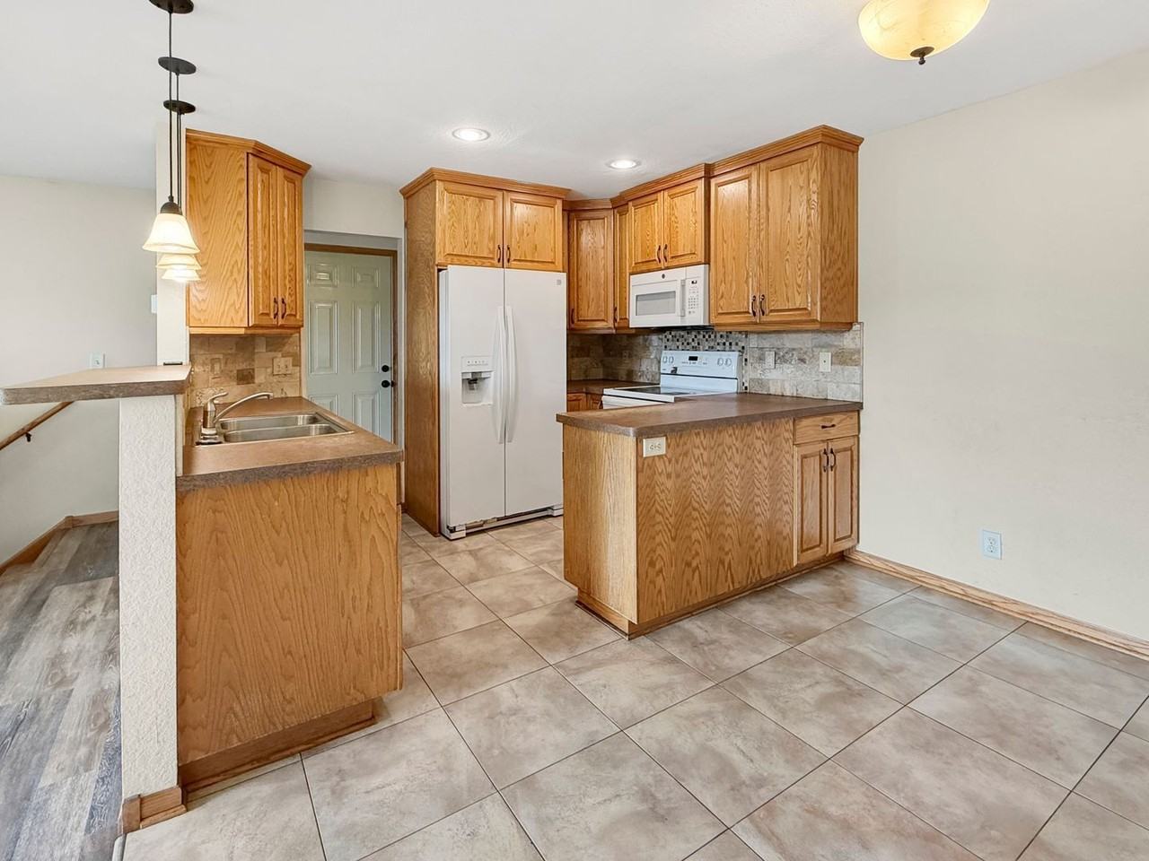 11424 Hanson Blvd Nw - Photo 5 of 15