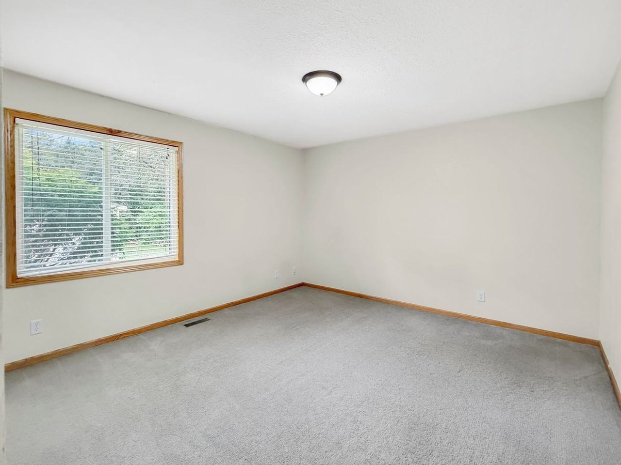 11424 Hanson Blvd Nw - Photo 7 of 15