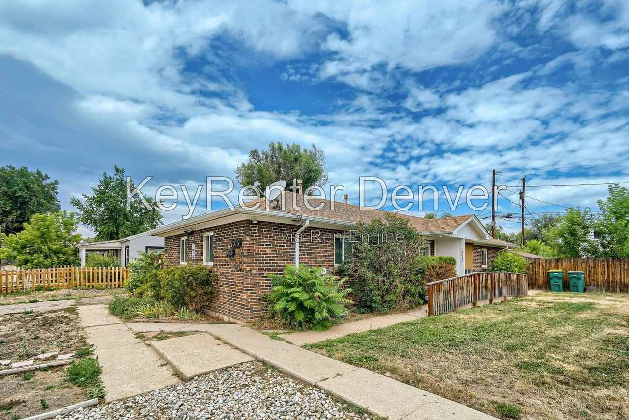 7073 W 16th Pl - Photo 2 of 12