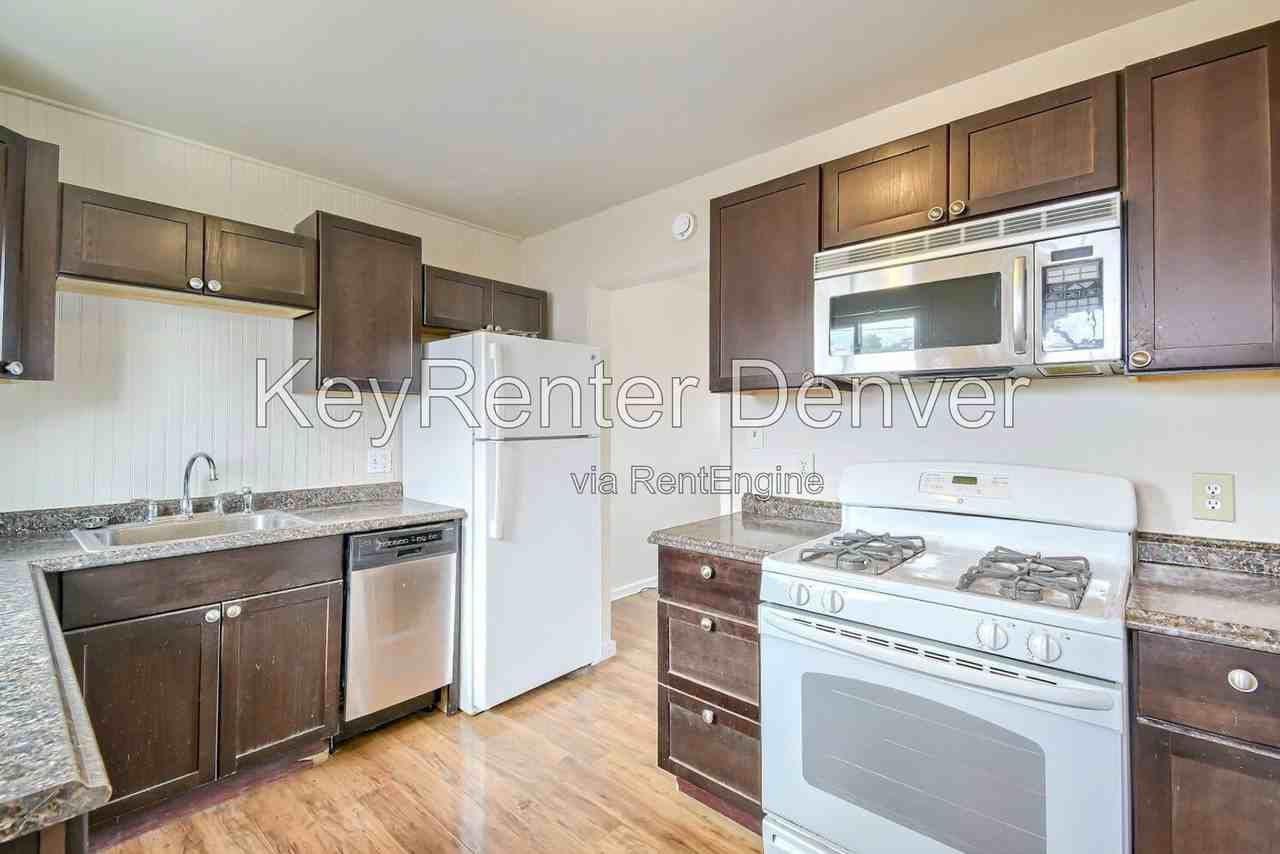 7073 W 16th Pl - Photo 5 of 12