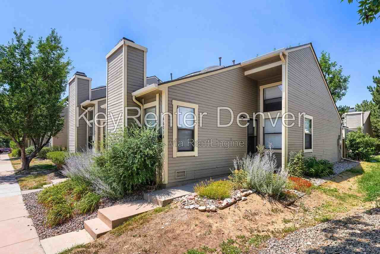 4603 S Fraser Ct - Photo 2 of 18