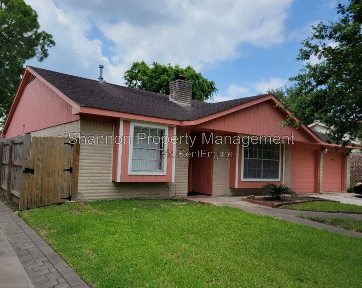 11418 Hendon Ln - Photo 2 of 6