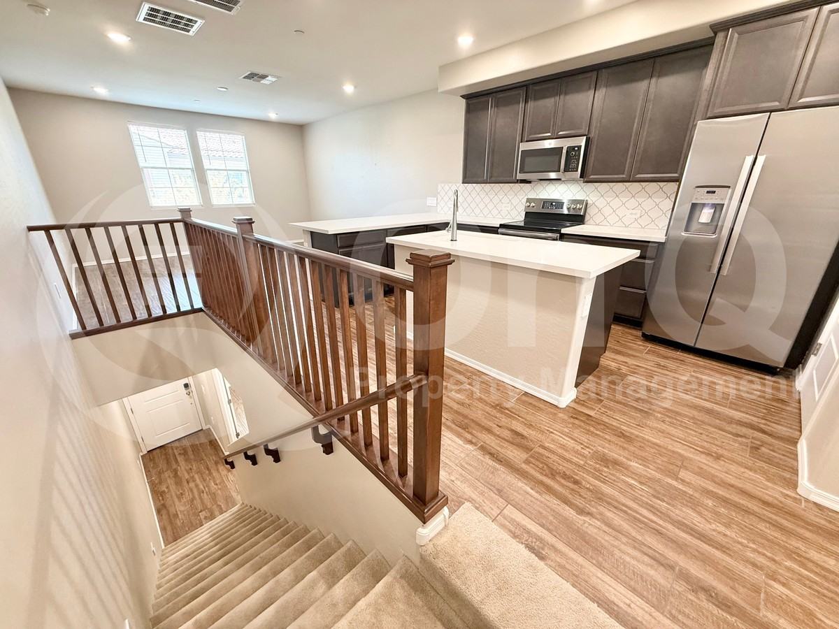 1823 E Chelsea Ln #105 - Photo 4 of 19