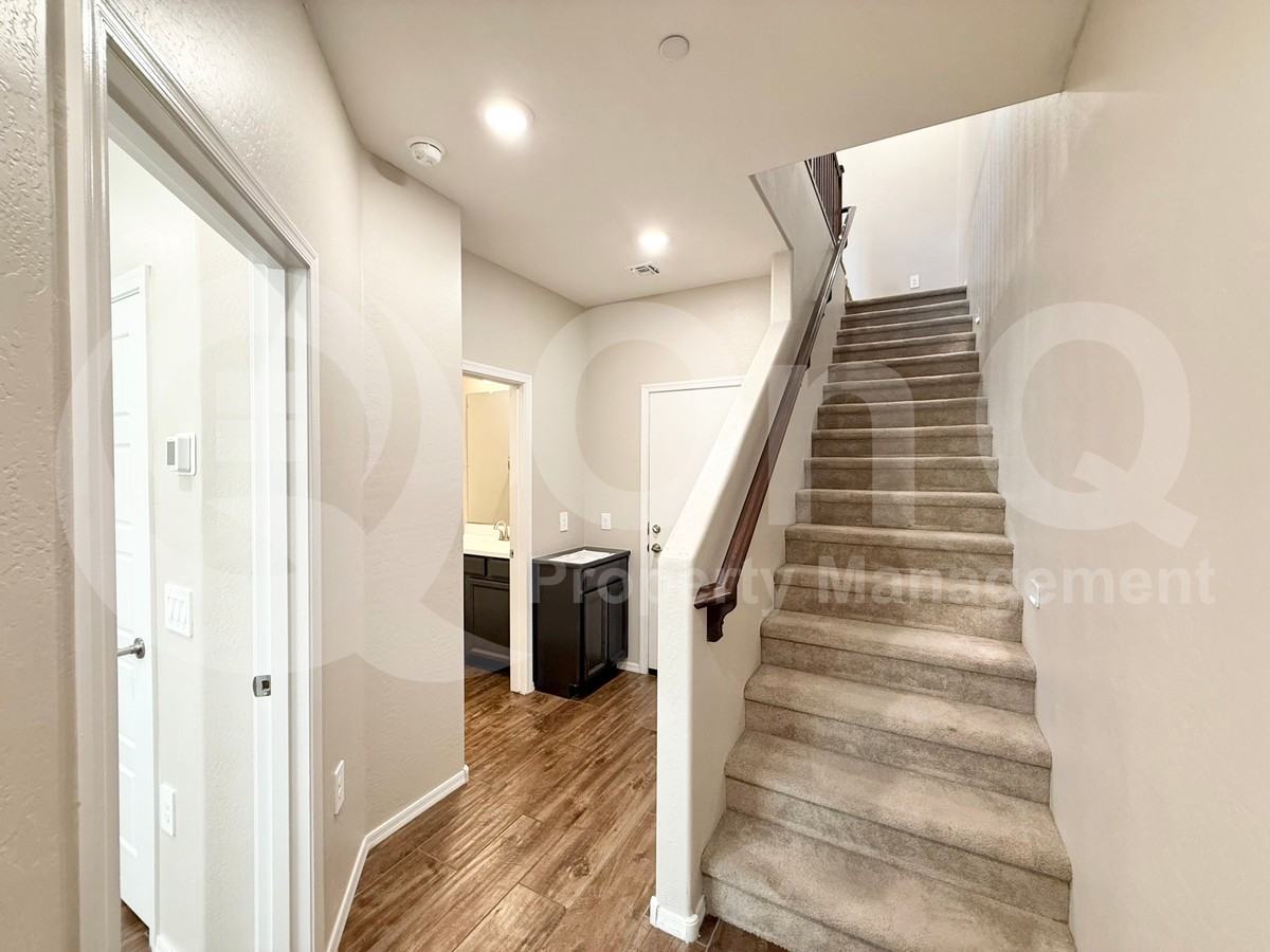 1823 E Chelsea Ln #105 - Photo 6 of 19