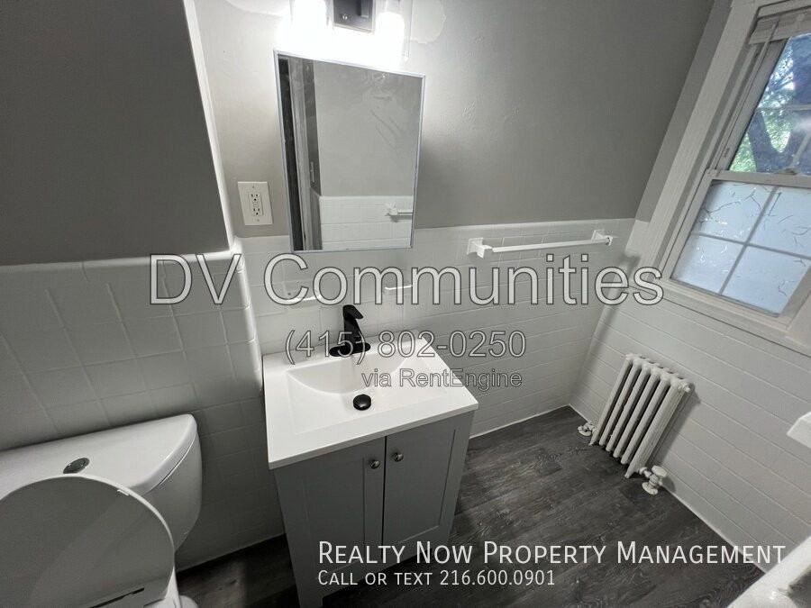 2481 Noble Rd #G10 - Photo 5 of 19