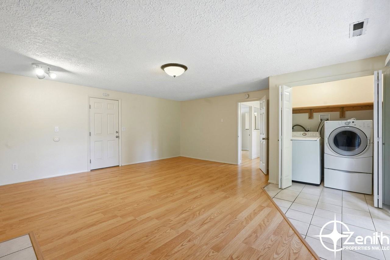 12719 Ne 10th Ave - Photo 3 of 34