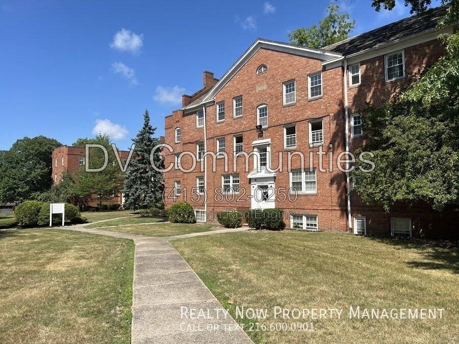2481 Noble Rd #G11