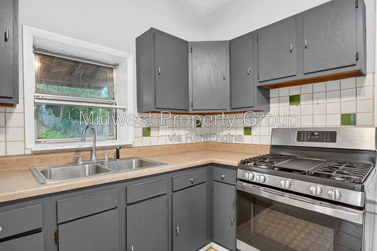 1365 Louisville Ave - Photo 2 of 19