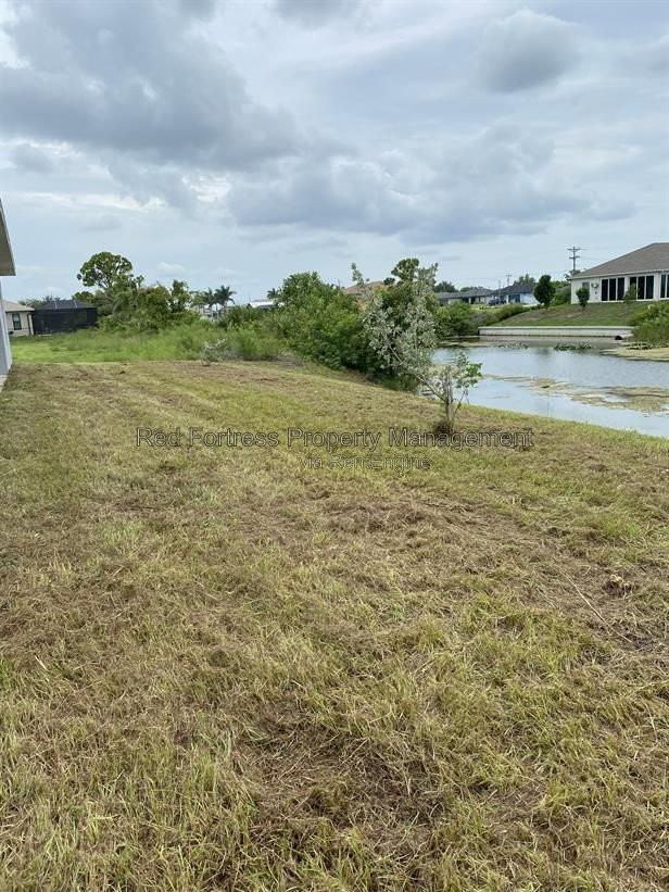 2300 Nw 9th Ave - Photo 2 of 14