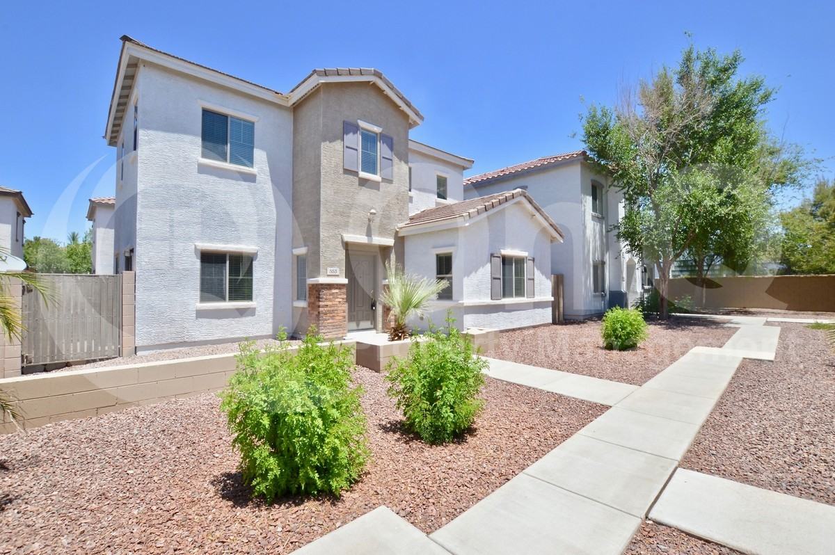 553 N Ranger Trl - Photo 2 of 25