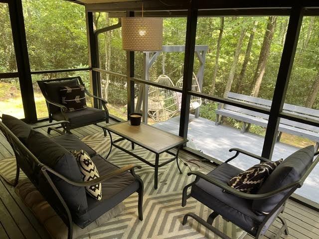 117 Bear Rock Rd - Photo 3 of 12