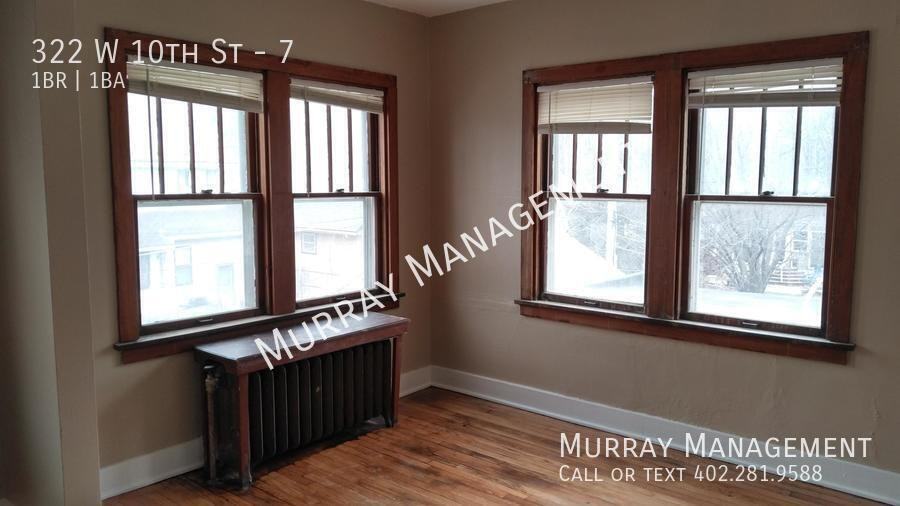322 W 10th St #7 - Photo 6 of 15