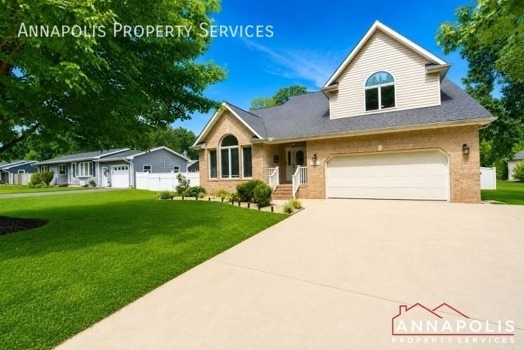 602 Victoria Dr - Photo 2 of 37