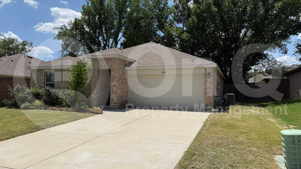 2210 Alamo Rd - Photo 2 of 17