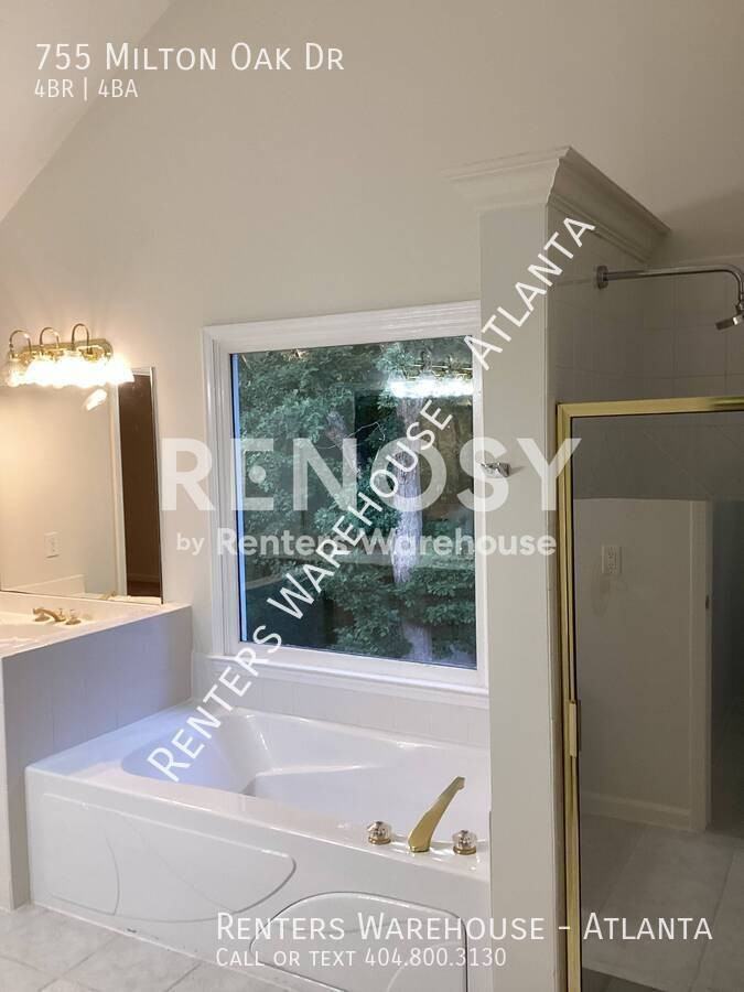 755 Milton Oaks Dr - Photo 5 of 30