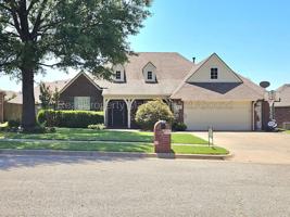 featured image of 809 W Granger St