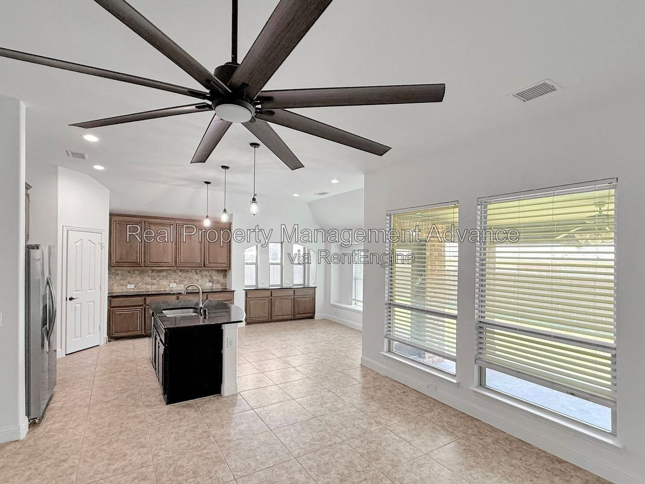 235 Burnett Dr - Photo 5 of 19