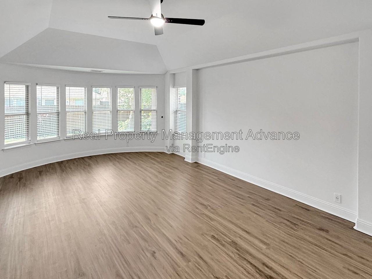 235 Burnett Dr - Photo 6 of 19